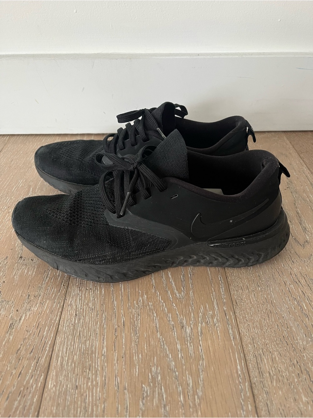 Nike Odyssey React 2 Flyknit Athletic Running Shoes